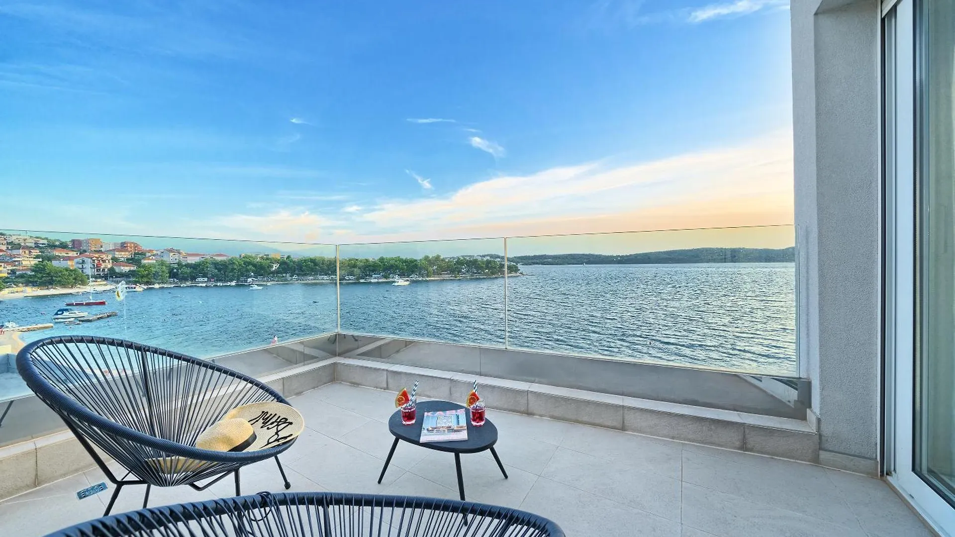Livingstone Beach House Trogir Villa